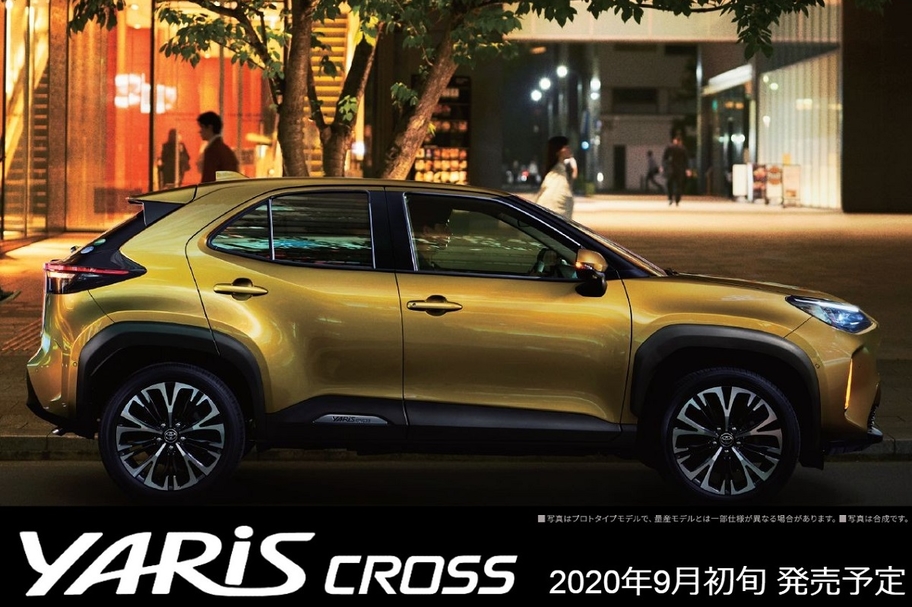 YARiS CROSS_01